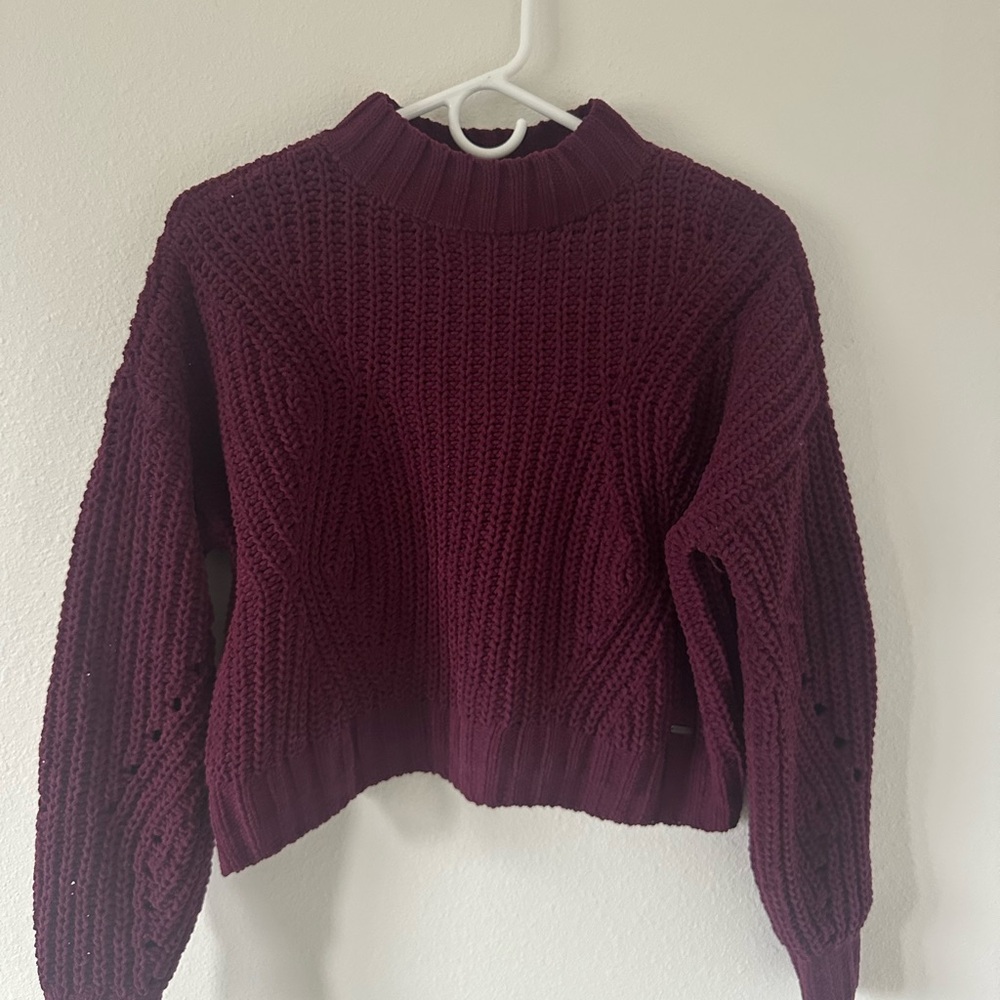Hollister Burgundy Cropped Chunky Knit Mock Neck Sweater